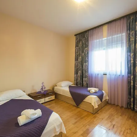 Near Zadar With Private Pool 펜션 Islam Latinski