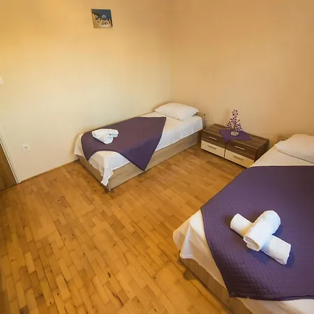 Near Zadar With Private Pool * Islam Latinski