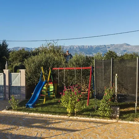 Near Zadar With Private Pool Islam Latinski