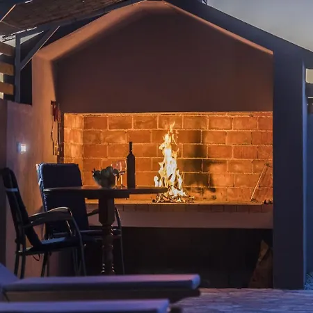 Ferienhaus Charming With Private Pool