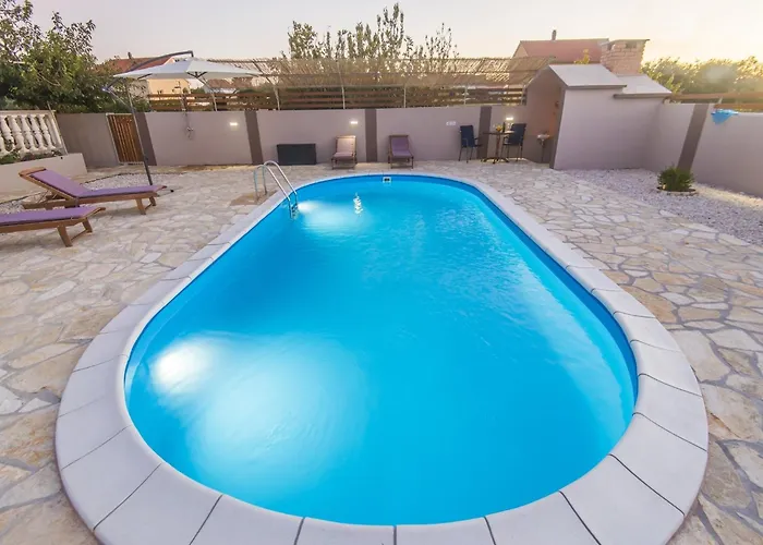 Near Zadar With Private Pool * Islam Latinski